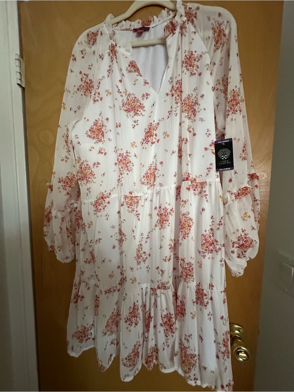 Vince Camuto Cream Floral V-Neck Tiered Dress